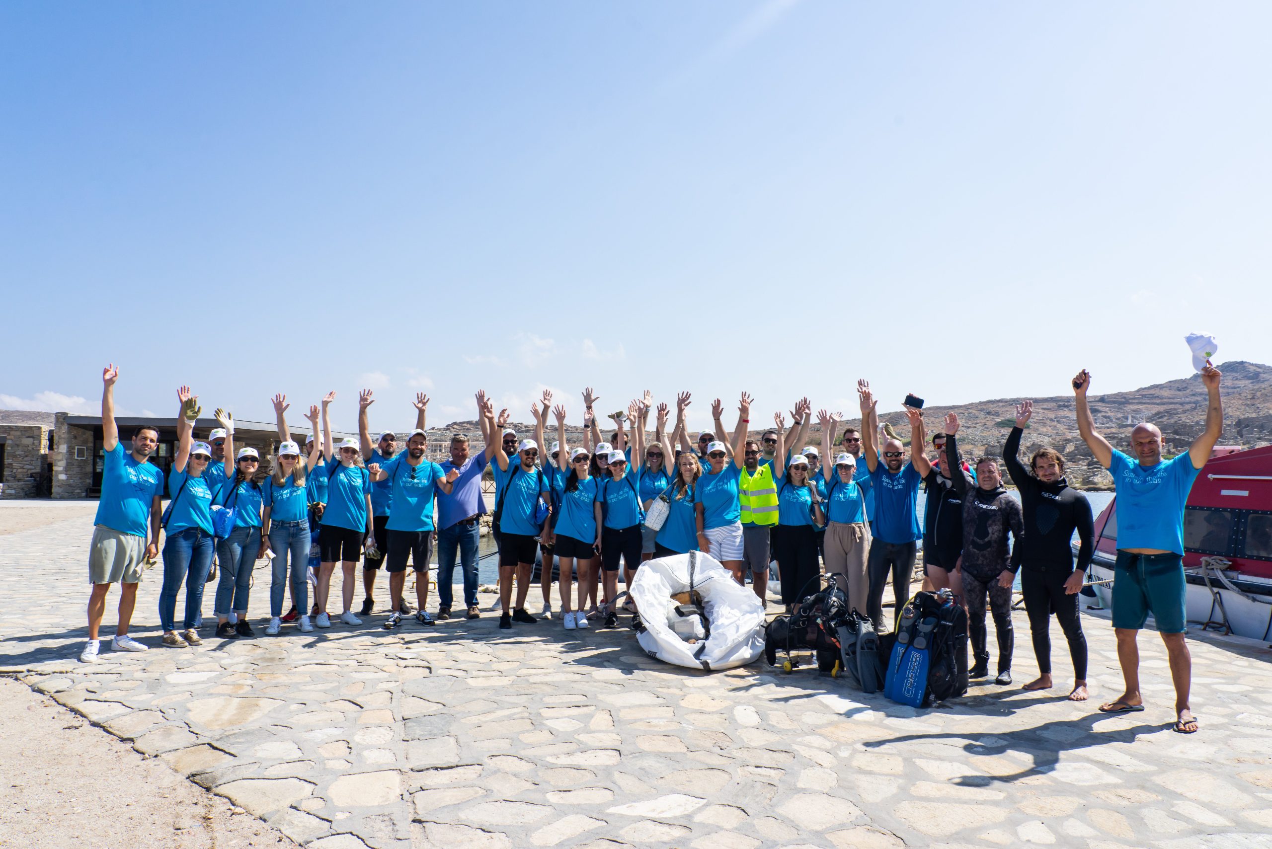 Coastal and underwater cleaning action in Delos, by OFET & V GROUP