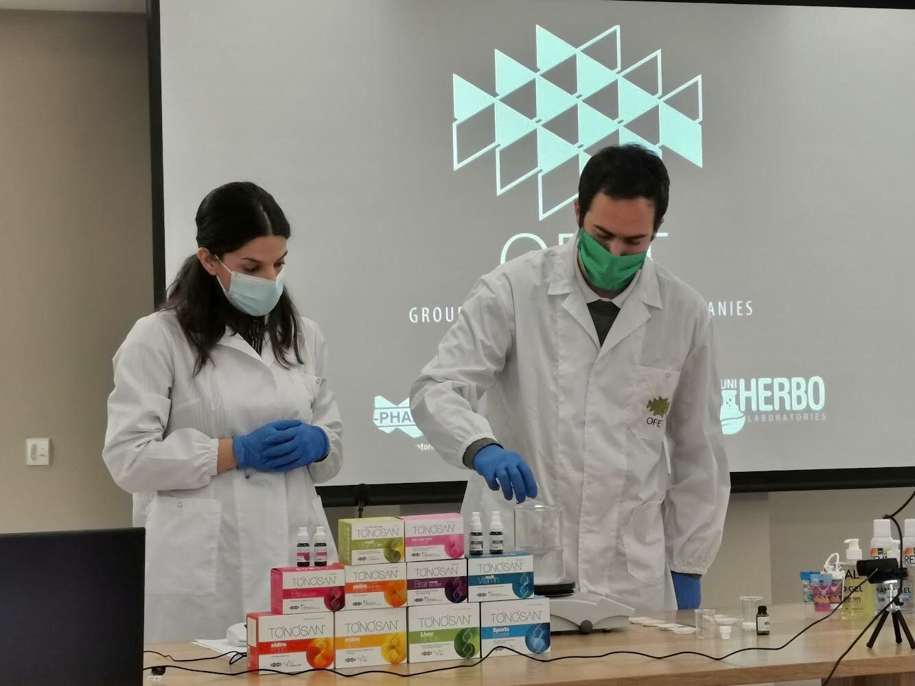 4th digital Science on the Go: Step by step, the creation of an antiseptic and a vitamin supplement