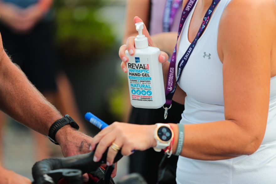 InterMed with the hand gel Reval, supported Spetsathlon 2020